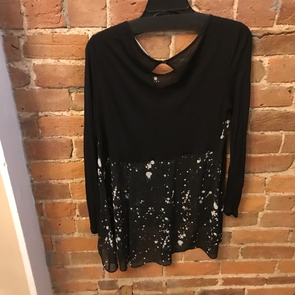 Two by Vince Camuto Black/White Sheer Tunic Size Small - Picture 2 of 4